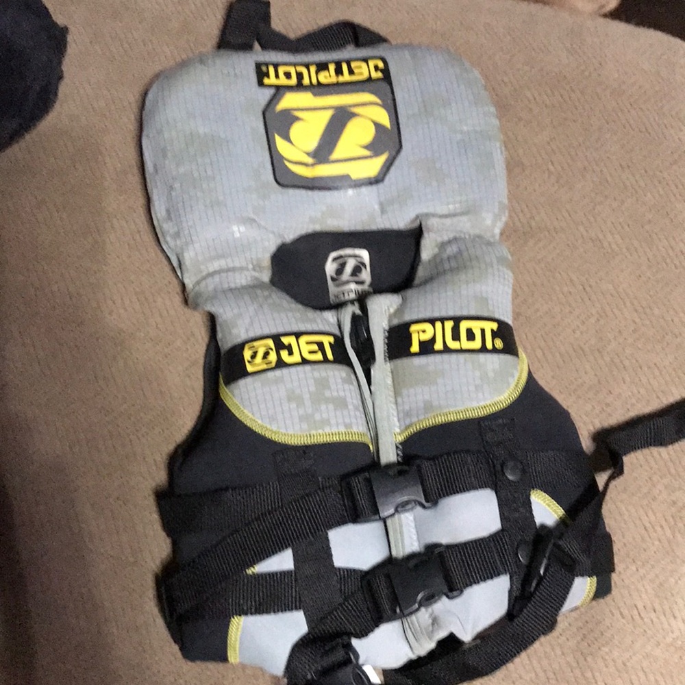 ❤️Jet pilot life jacket. E